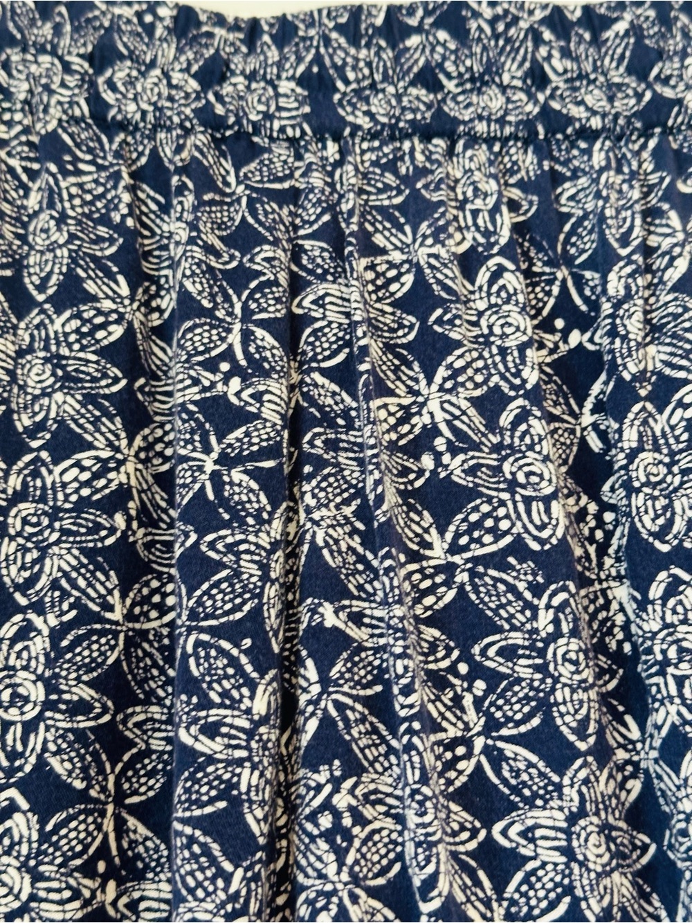 HATLEY Pant Blue White Floral Elasticized Waist Tassels Pockets Like New Sz M - Picture 4 of 8